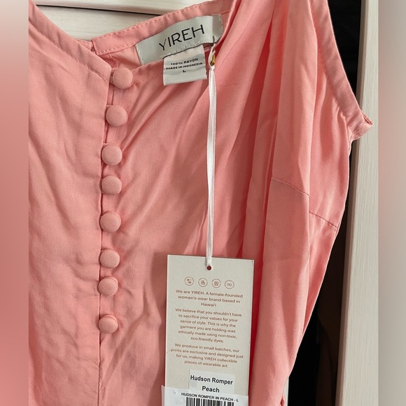 YIREH Hudson Romper in Peach. Size Large - Picture 5 of 8
